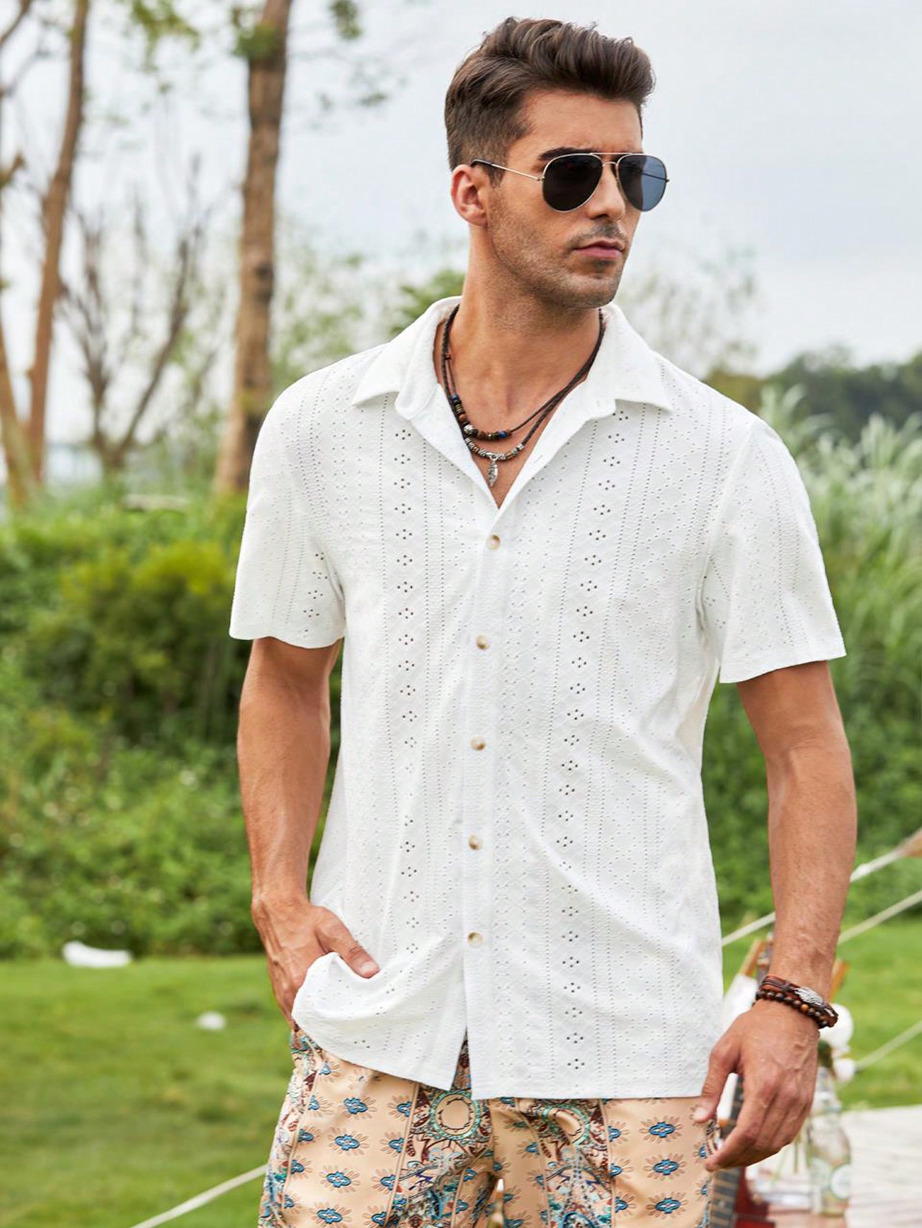 Manfinity KASUA Men Eyelet Embroidery Button Up Short Sleeve Collar Plain White Boho Shirt For Dad & Boyfriend Gift - Image 5
