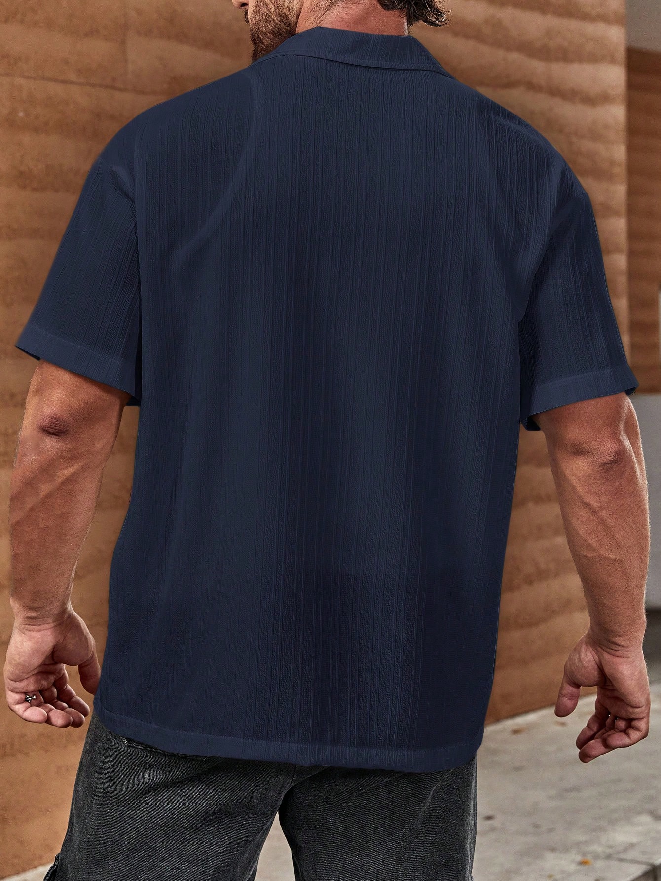 Manfinity KASUA Loose Fit Men??s Solid Button Up Shirt - Image 2