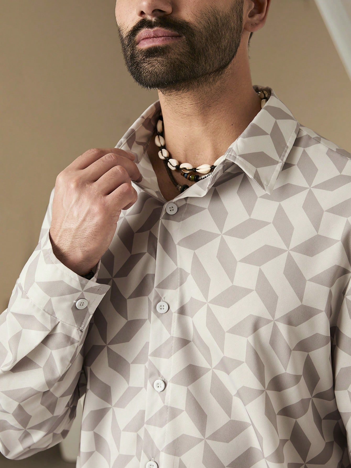 Manfinity KASUA Men Spring/Summer Geometric Printed Long Sleeve Casual Loose Shirt - Image 4