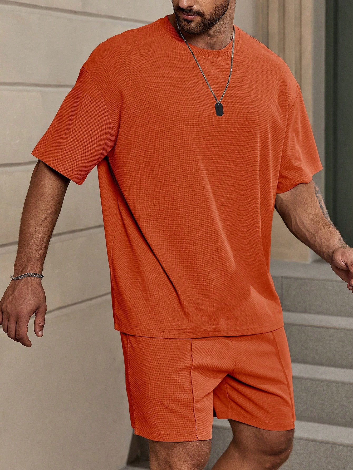 Manfinity KASUA Loose Fit Men Solid Drop Shoulder T-Shirt & Shorts Set - Image 1