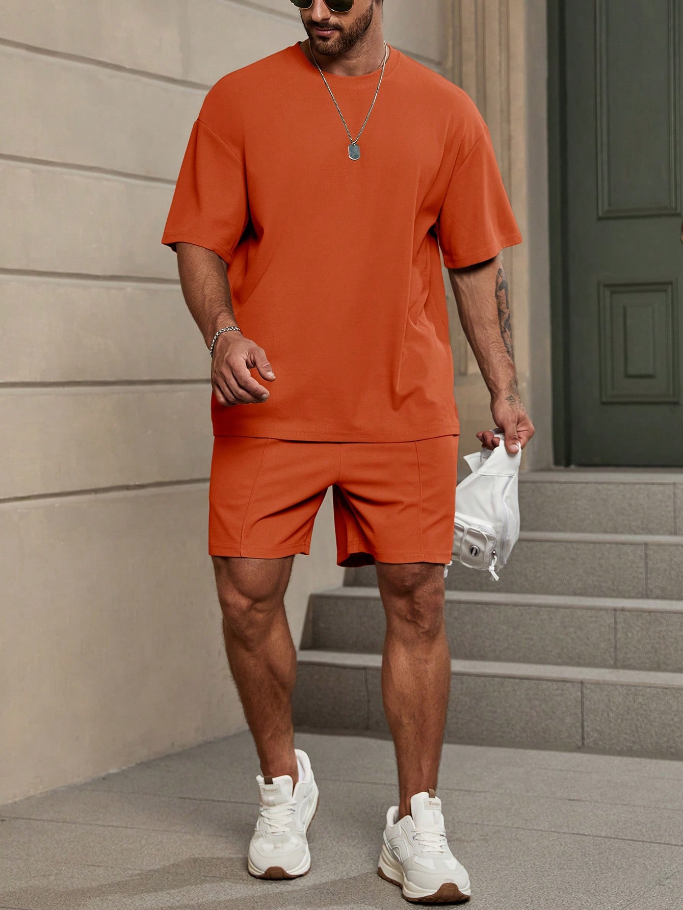 Manfinity KASUA Loose Fit Men Solid Drop Shoulder T-Shirt & Shorts Set - Image 5