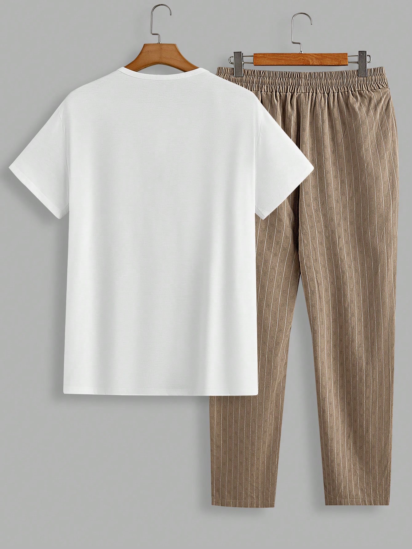 Manfinity KASUA 2pcs Men??s Casual Solid Color Button Front Shirt & Drawstring Waist Pants Set, Summer - Image 2