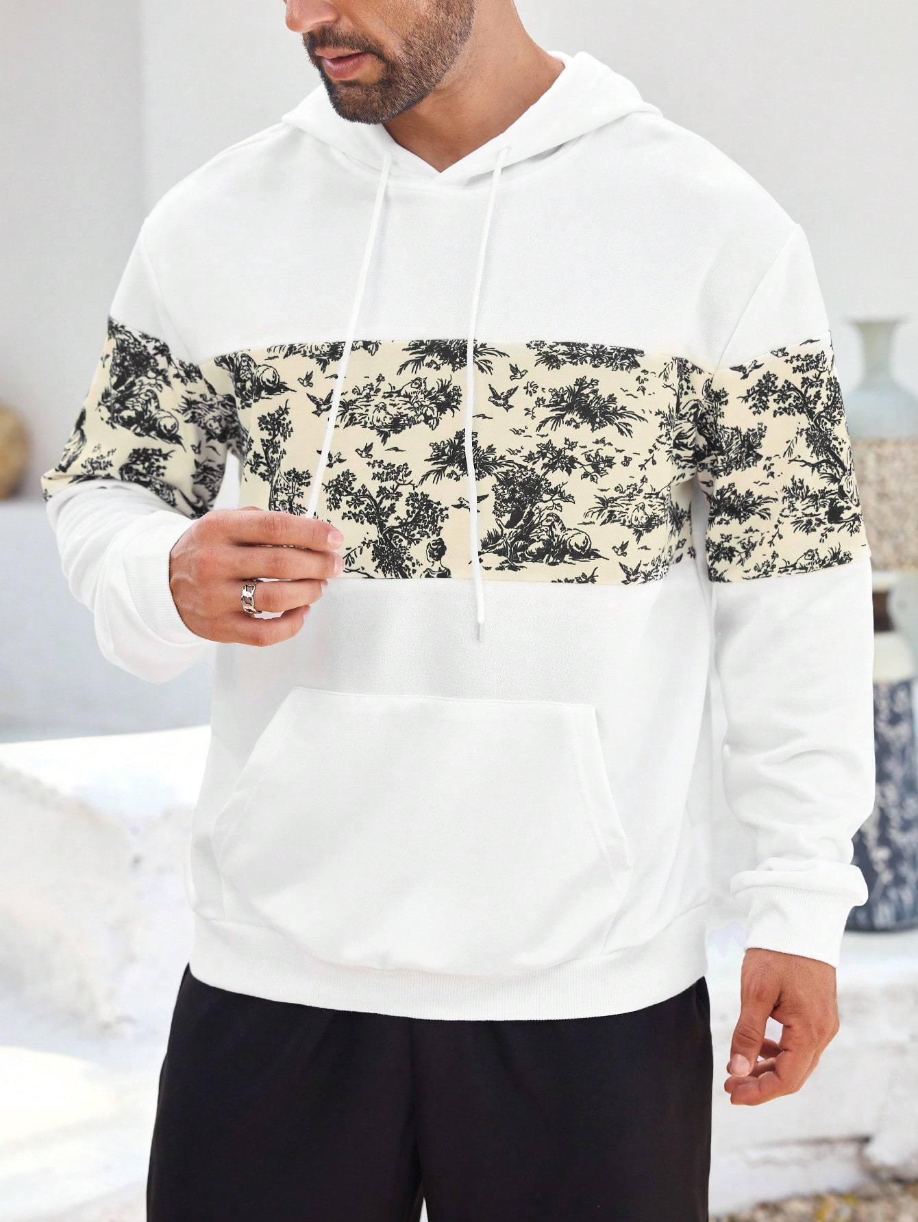 Manfinity KASUA Men??s Casual Printed Patchwork Hoodie, Spring Autumn - Image 4