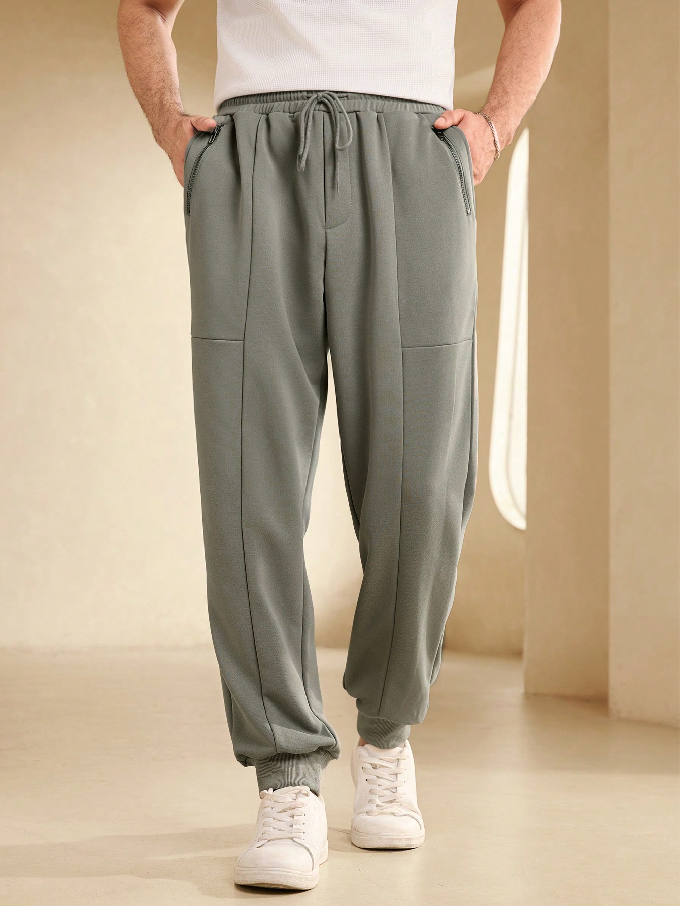 Manfinity KASUA Men??s Elastic Waist Solid Color Loose Fit Jogger Pants With Pockets - Image 1