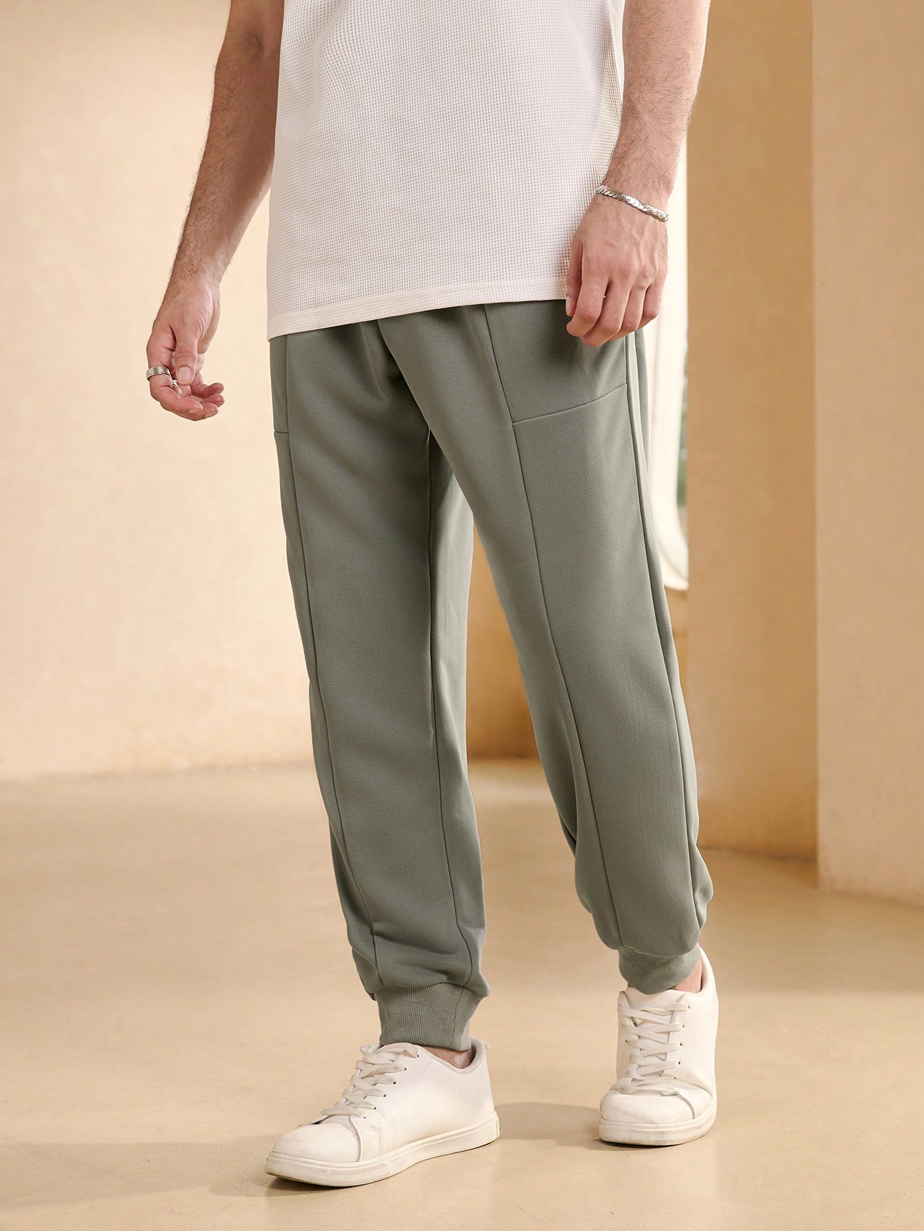 Manfinity KASUA Men??s Elastic Waist Solid Color Loose Fit Jogger Pants With Pockets - Image 7