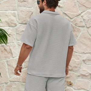 Manfinity KASUA Men??s Textured Short-Sleeve Top And Shorts Set, Summer 2pcs - Image 2
