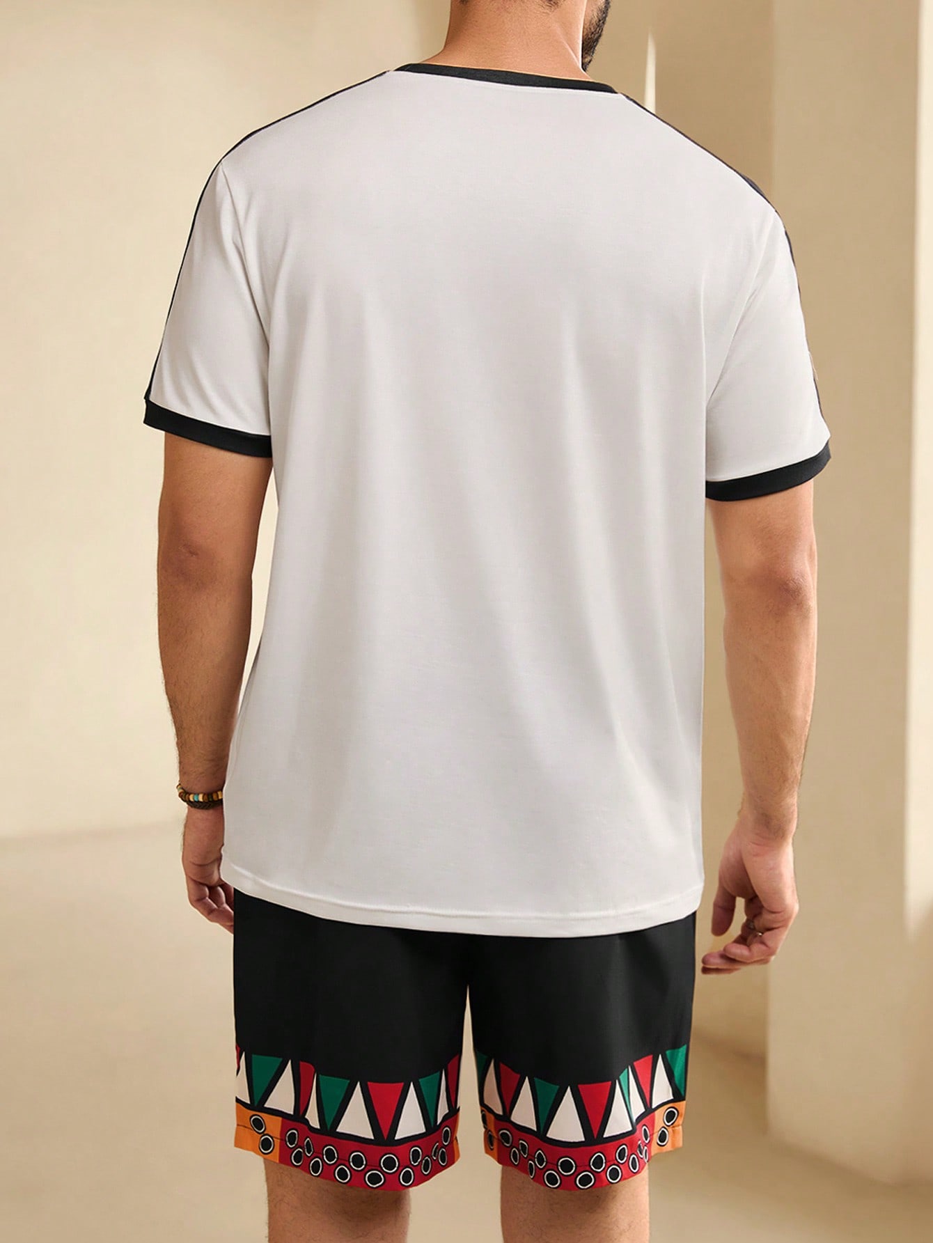 Manfinity KASUA Men??s Summer Geometric Print Round Neck Short Sleeve Casual T-Shirt And Drawstring Waist Shorts Set - Image 2
