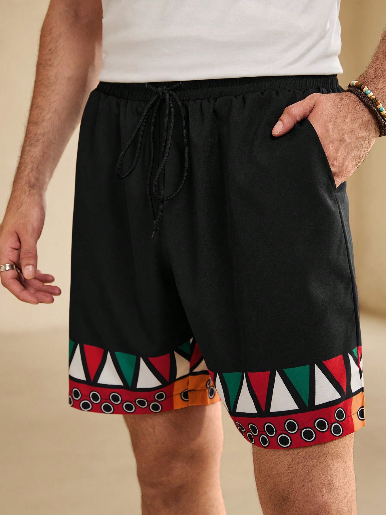 Manfinity KASUA Men??s Summer Geometric Print Round Neck Short Sleeve Casual T-Shirt And Drawstring Waist Shorts Set - Image 4