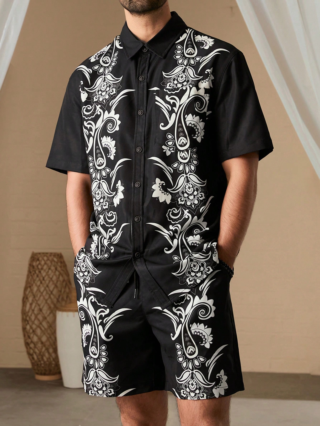 Manfinity KASUA Men Printed Short Sleeve Shirt With Lapel And Front Buttons, Matched With Pocket Shorts, Summer Casual Outfits - Image 1