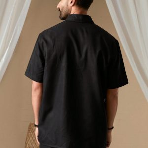 Manfinity KASUA Men Printed Short Sleeve Shirt With Lapel And Front Buttons, Matched With Pocket Shorts, Summer Casual Outfits - Image 2