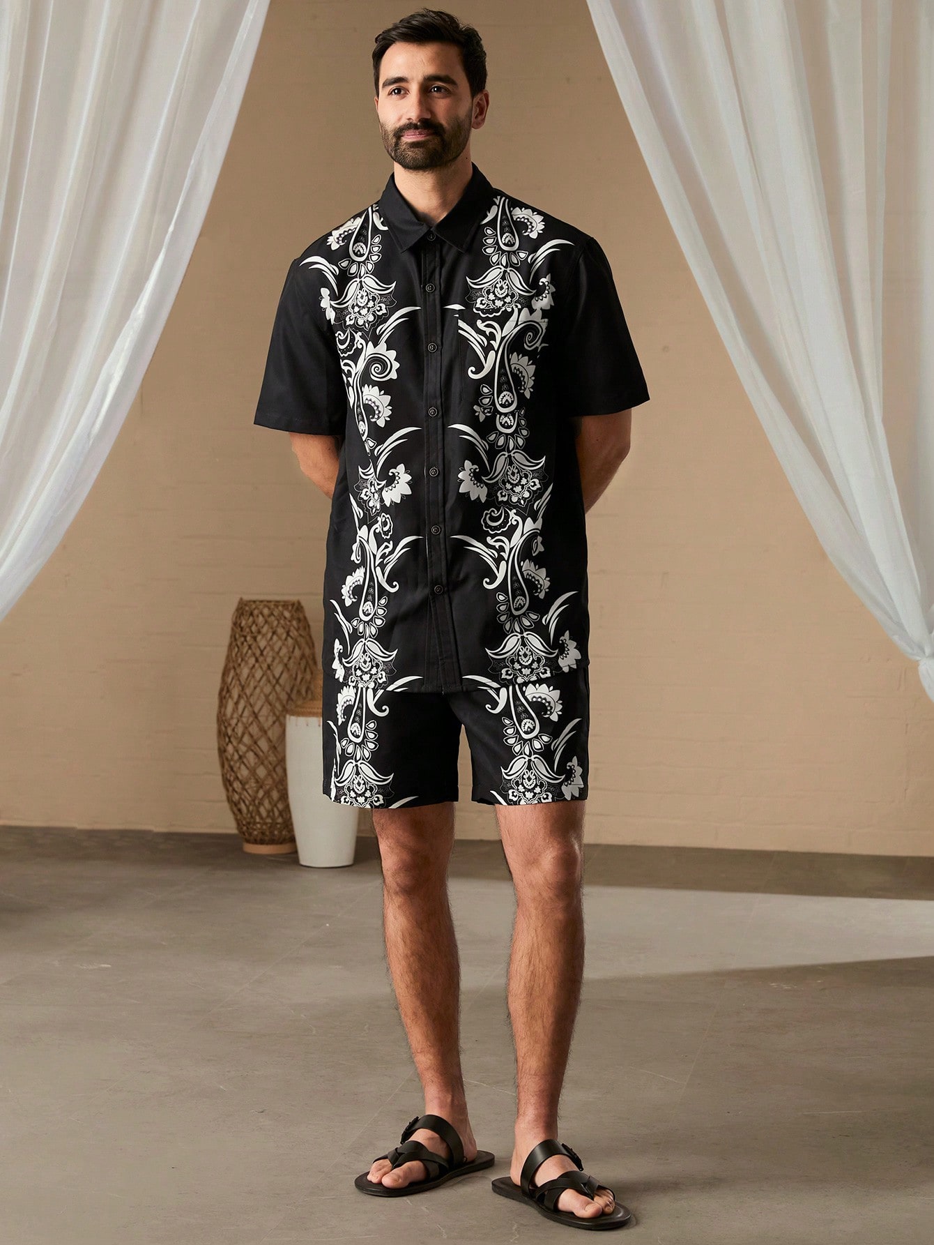 Manfinity KASUA Men Printed Short Sleeve Shirt With Lapel And Front Buttons, Matched With Pocket Shorts, Summer Casual Outfits - Image 4