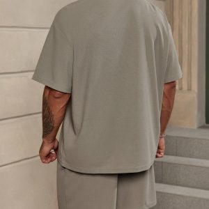 Manfinity KASUA Men??s Solid Plain Drop Shoulder Short Sleeve Loose T-Shirt & Shorts Set, Urban, Husband, Daddy - Image 2