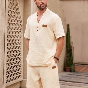 Manfinity KASUA 2pcs Men Solid Applique V-Neck Short Sleeve Shirt And Pocket Shorts Casual Outfit - Image 4