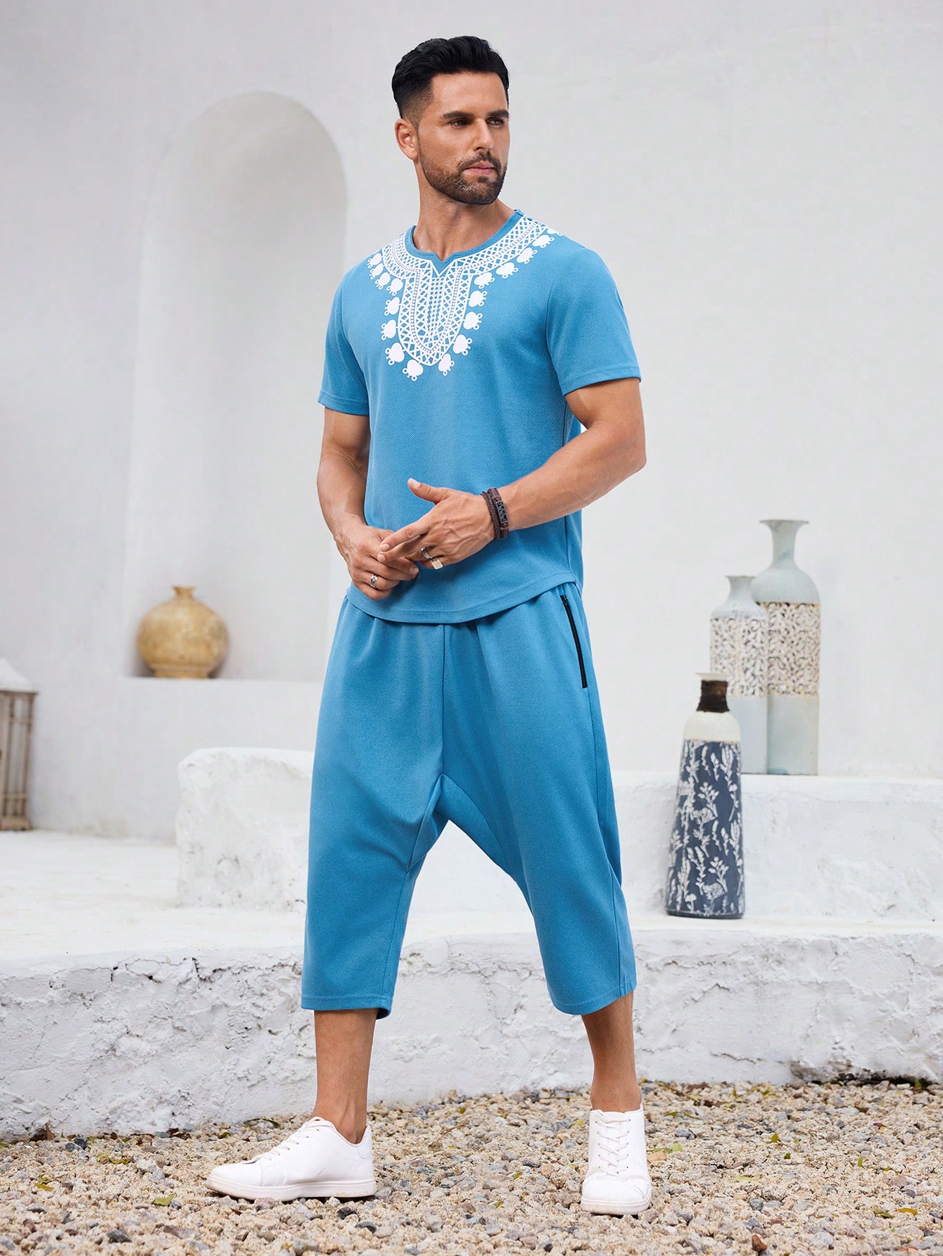 Manfinity KASUA 2pcs Men??s Vacation Geometric Print Short Sleeve T-Shirt And Pocketed Casual Shorts Set - Image 5