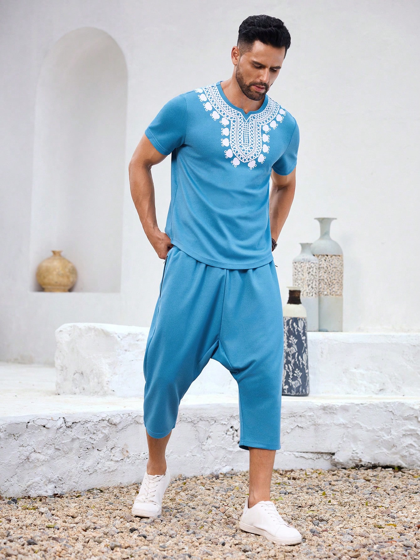 Manfinity KASUA 2pcs Men??s Vacation Geometric Print Short Sleeve T-Shirt And Pocketed Casual Shorts Set - Image 6