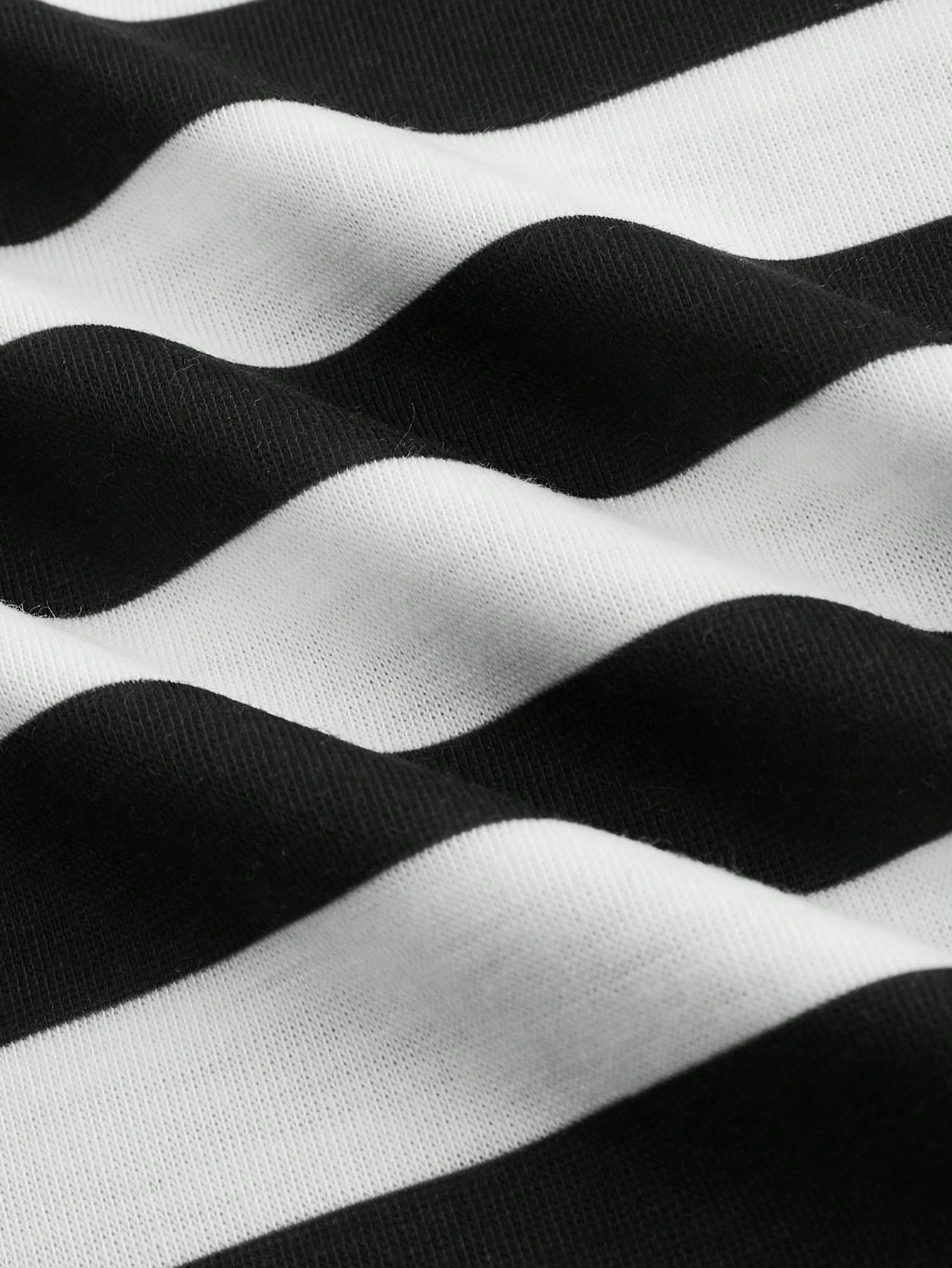 Manfinity KASUA Men??s Striped Round Neck T-Shirt - Image 4