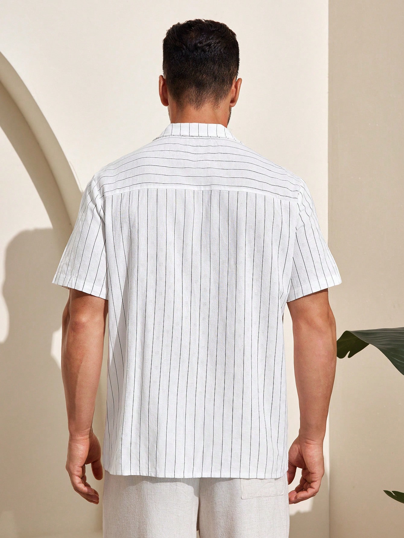 Manfinity KASUA Men??s Camp Collar Striped Short Sleeve Shirt - Image 2