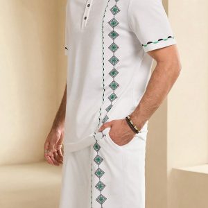 Manfinity KASUA Men Summer Vacation Geometric Printed Round Neck Short Sleeve Casual T-Shirt And Drawstring Waist Shorts Set - Image 3