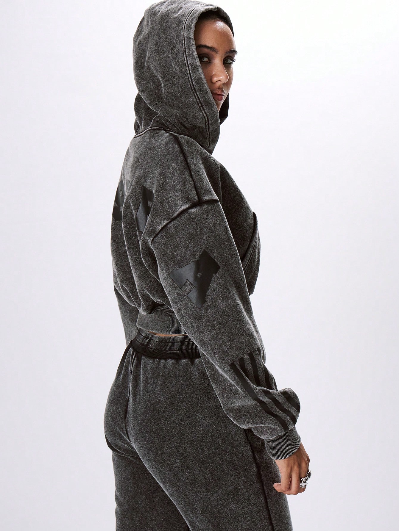 MUSERA Cropped Hooded Acid Wash Sweatshirt - Image 4