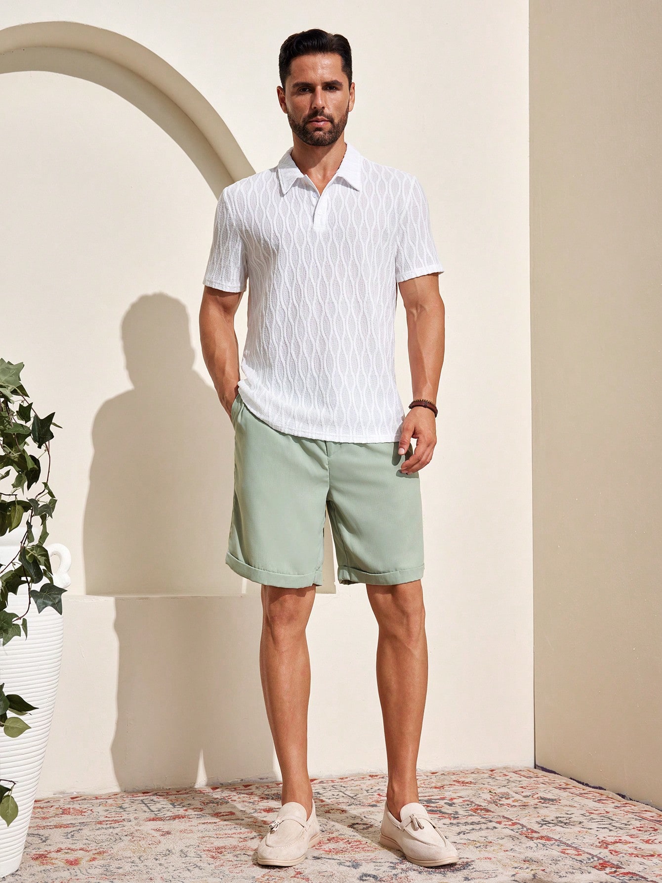 Manfinity KASUA Men Solid Slant Pocket Bermuda Shorts - Image 3