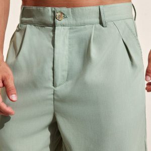 Manfinity KASUA Men Solid Slant Pocket Bermuda Shorts - Image 4