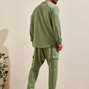 Manfinity KASUA Men Flap Pocket Side Sweatshirt & Sweatpants - Image 2