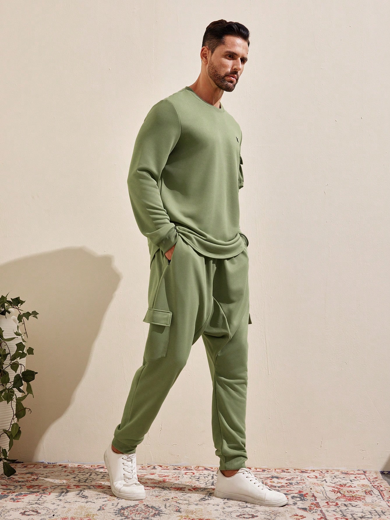 Manfinity KASUA Men Flap Pocket Side Sweatshirt & Sweatpants - Image 5
